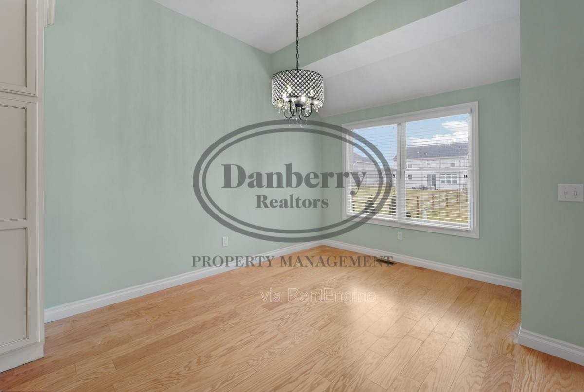 14866 Lake Winds Dr - Photo 7 of 9