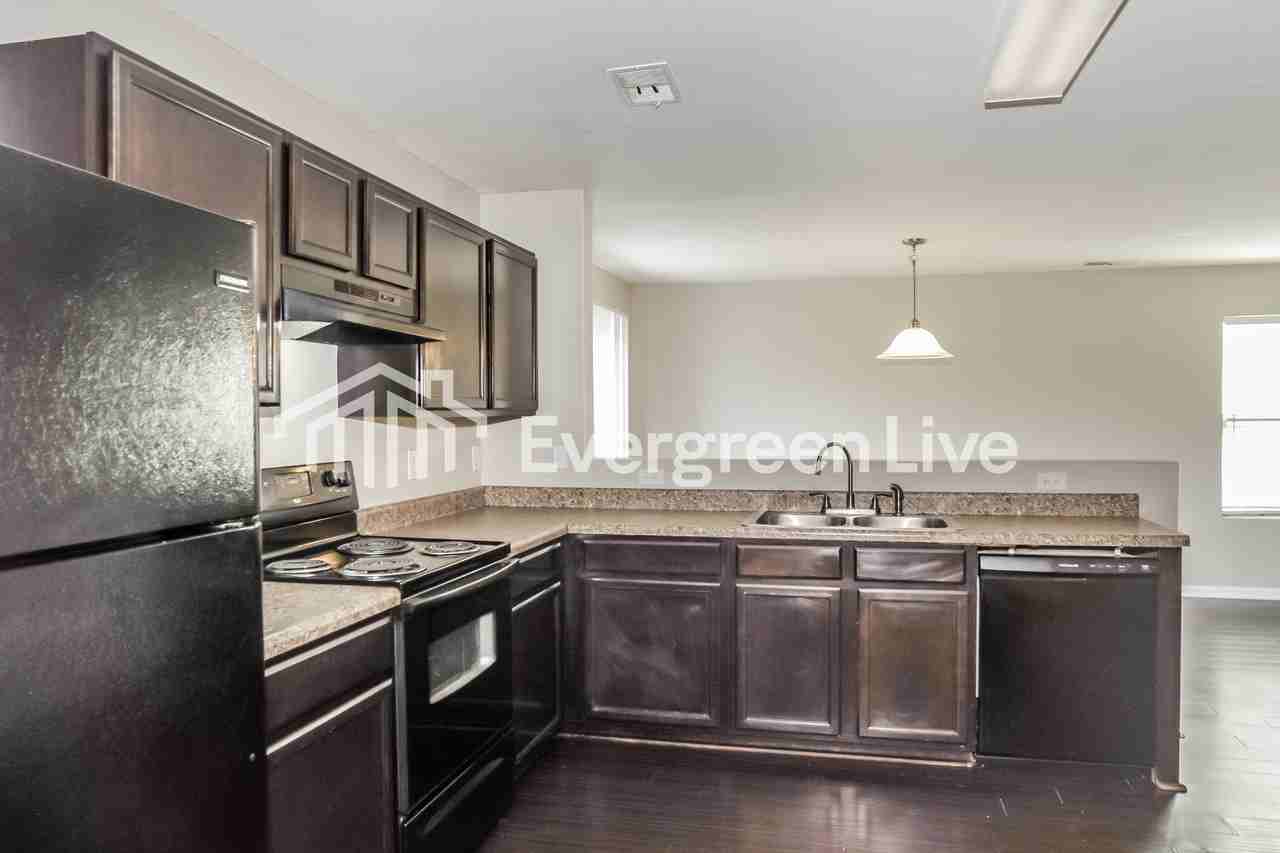 109 Darrow Creek Dr - Photo 7 of 15