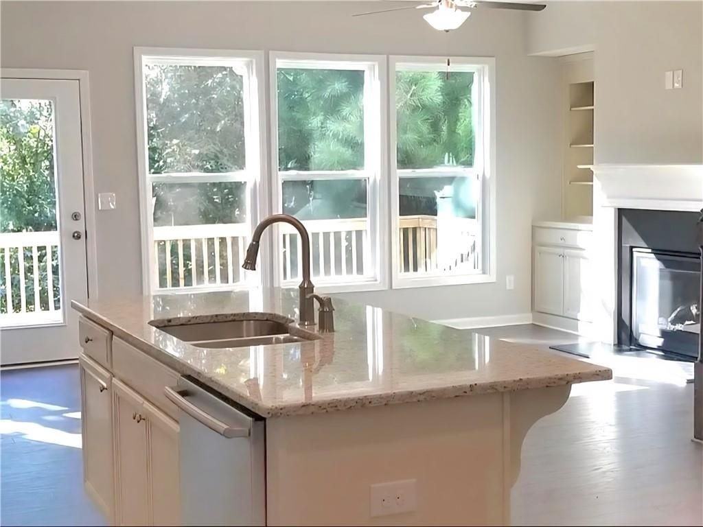 891 Sunset Park Dr - Photo 3 of 13