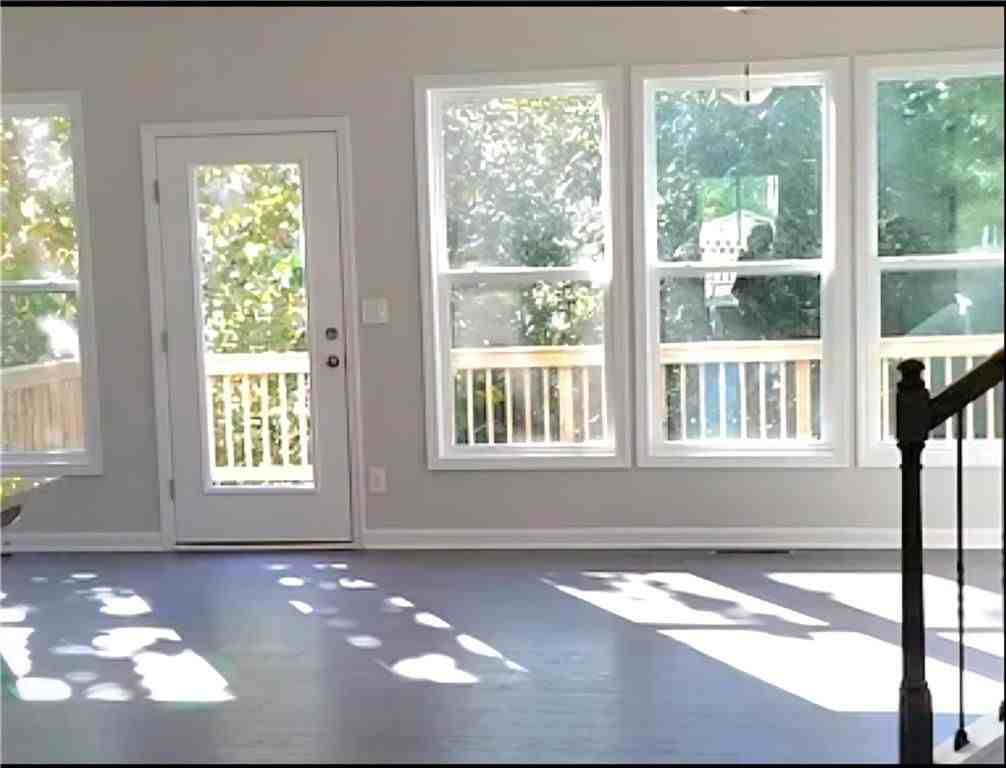 891 Sunset Park Dr - Photo 6 of 13