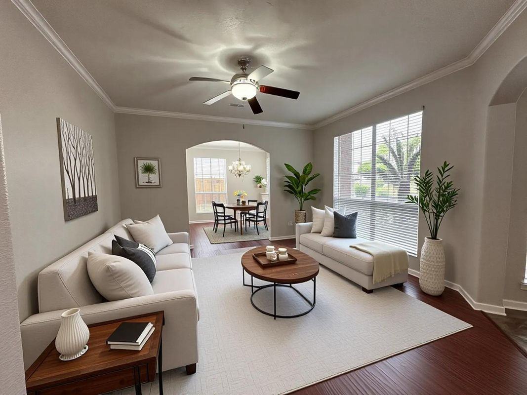 9210 Memorial Grove Dr - Photo 4 of 29