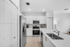 featured image of 11927 Nw 46th St