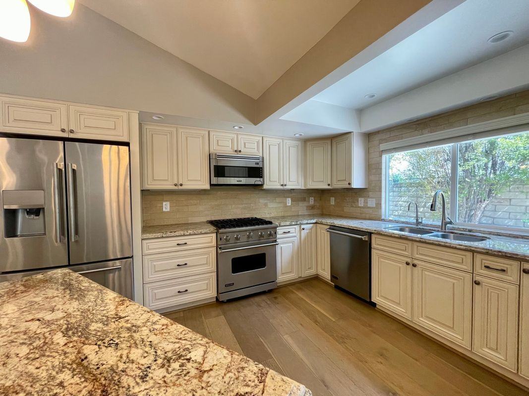 1080 Finrod Ct - Photo 5 of 16