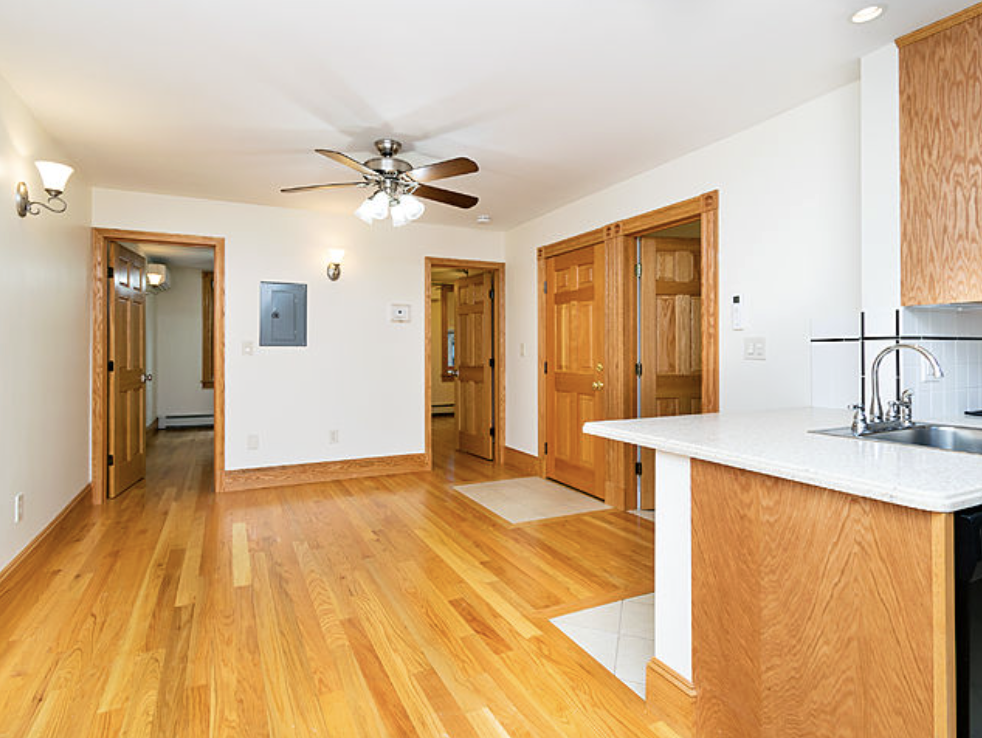 29 Phillips St #4 - Photo 3 of 11