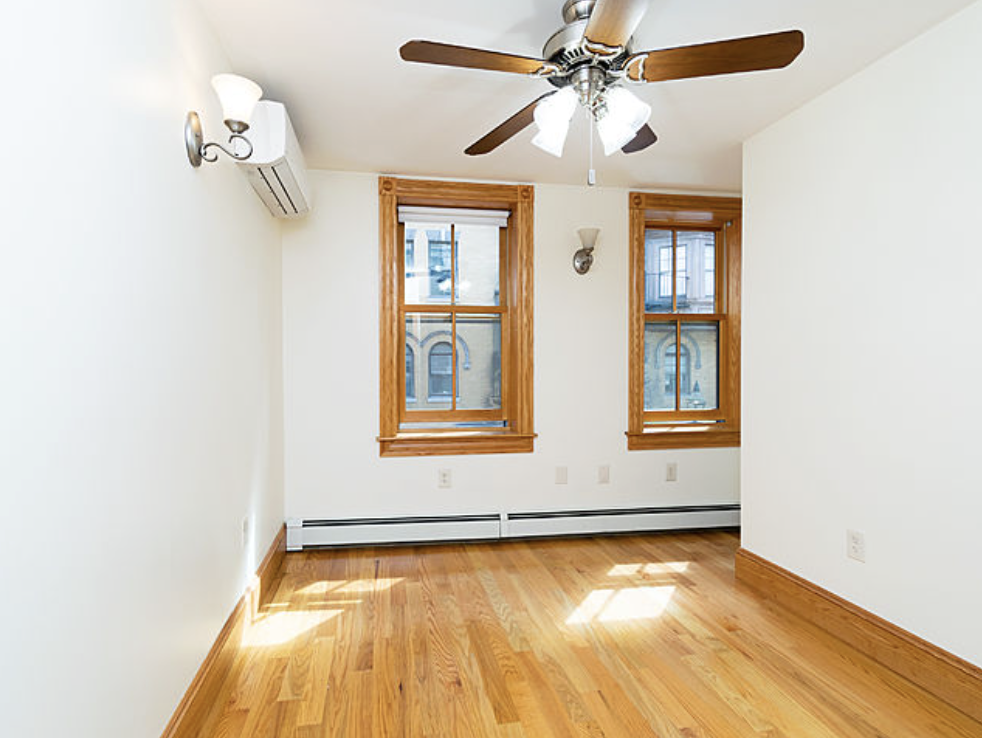 29 Phillips St #4 - Photo 7 of 11