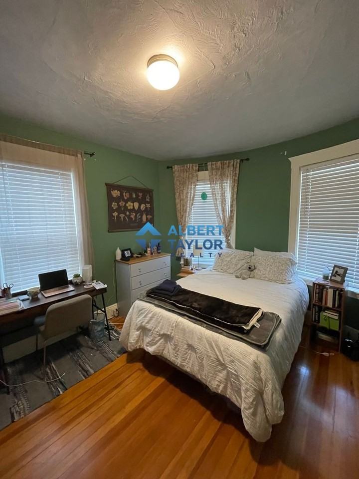 33 Peter Parley Rd #1 - Photo 4 of 10