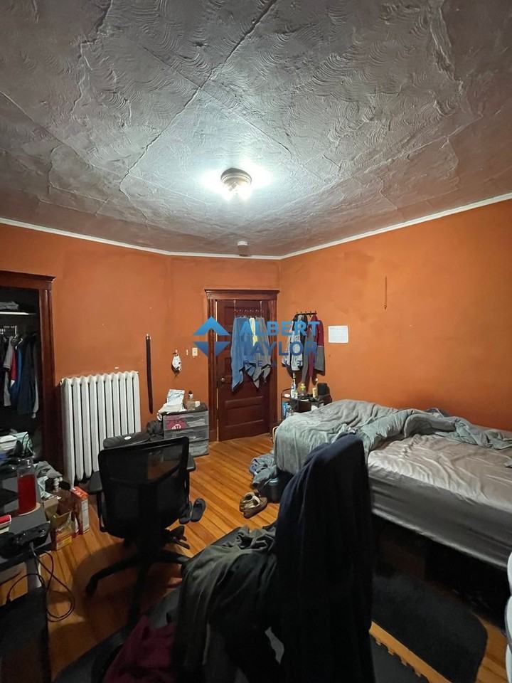 33 Peter Parley Rd #1 - Photo 6 of 10