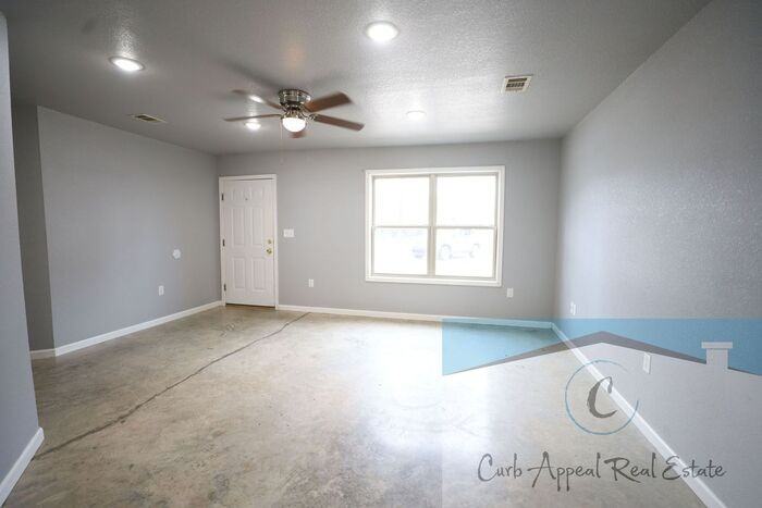 218 Paula Ave - Photo 3 of 15