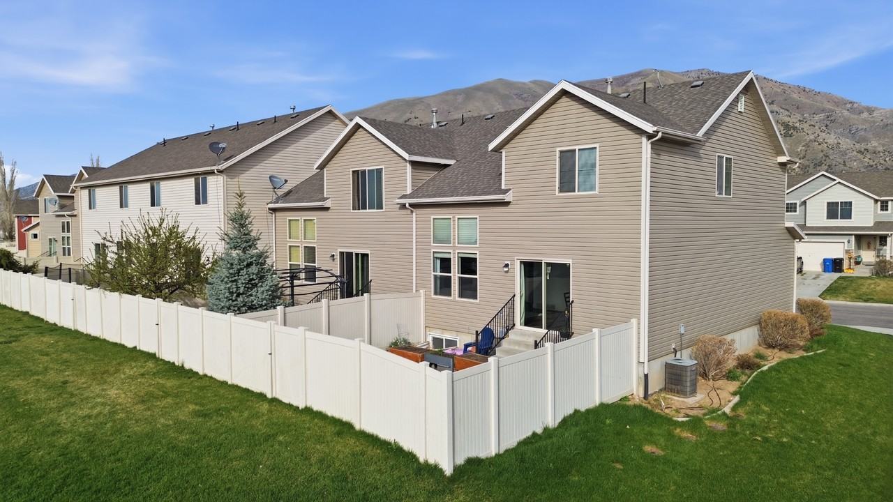 422 S 1285 E #NA - Photo 2 of 18