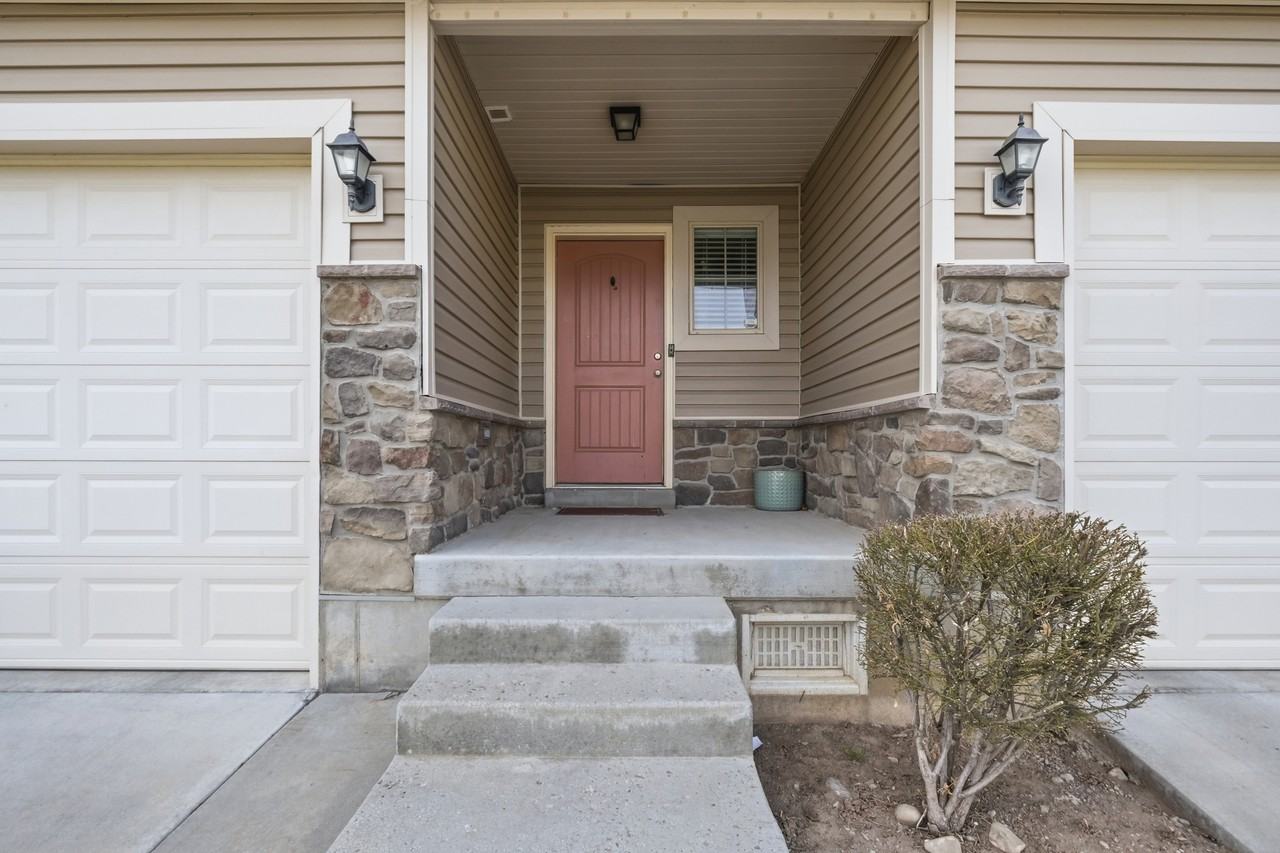 422 S 1285 E #NA - Photo 3 of 18