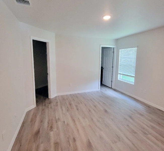 131 Lomond Dr #NA - Photo 5 of 11