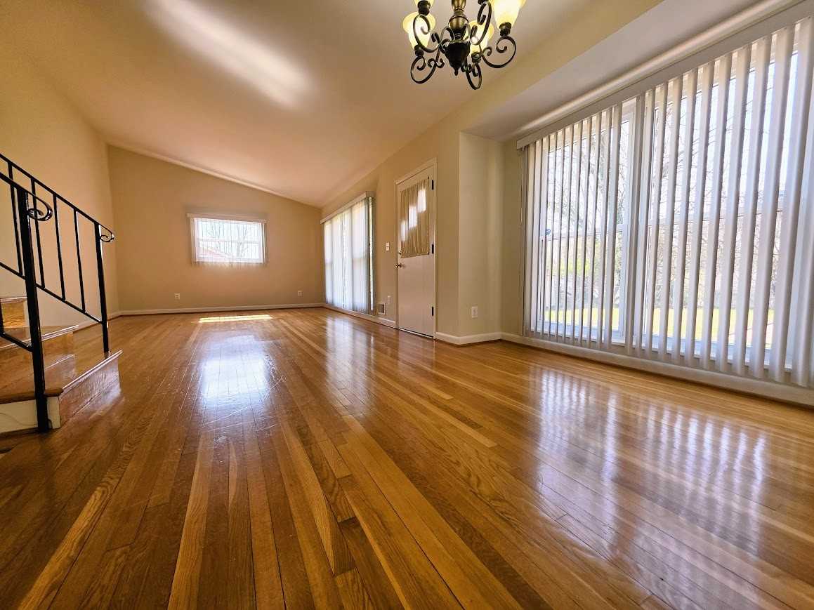 311 Ferndale Pl #NA - Photo 3 of 13