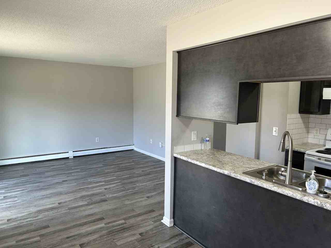 2944 Vineland Ave Se #2944 - Photo 7 of 9