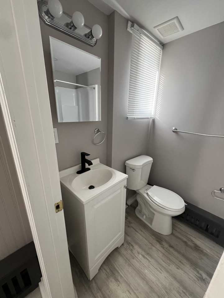 695 Charles St #6 - Photo 6 of 8