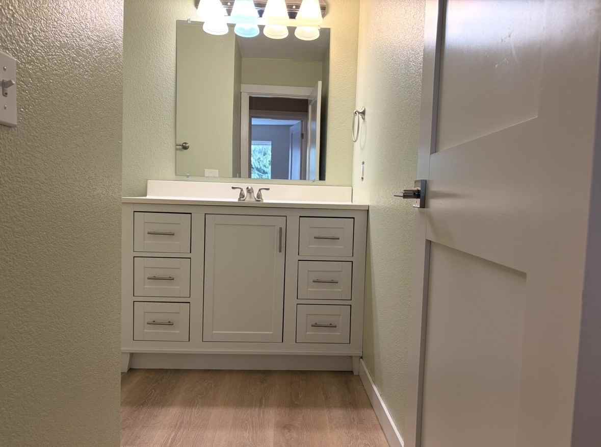 3011 S 224th St #B - Photo 5 of 12