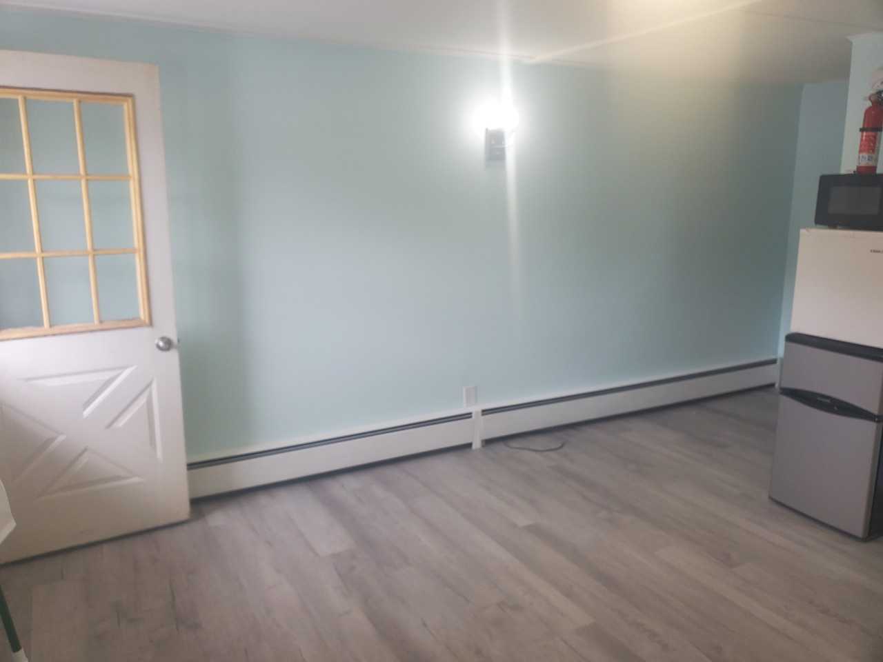 977 Daniel Webster Hwy #3 - Photo 3 of 8