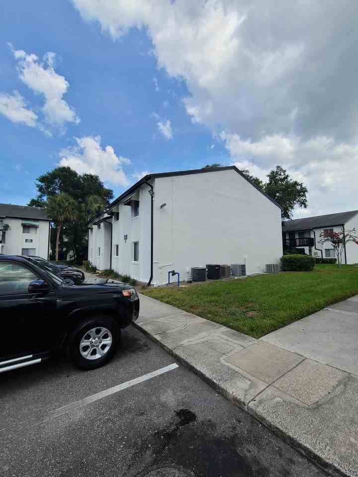 4213 S Semoran Blvd #3 - Photo 2 of 50