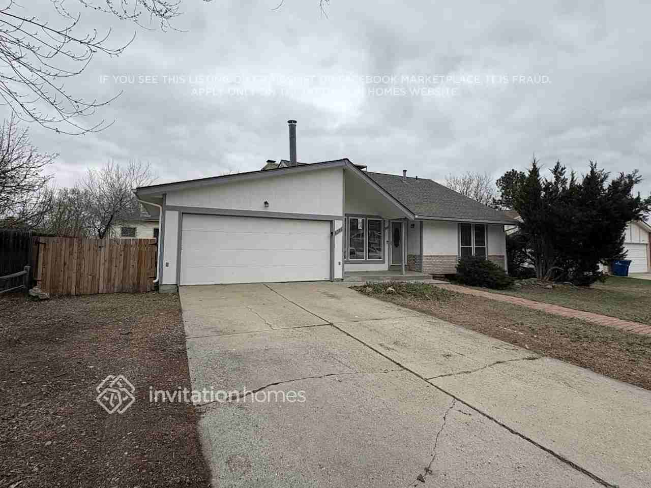 8386 Zephyr St - Photo 2 of 26