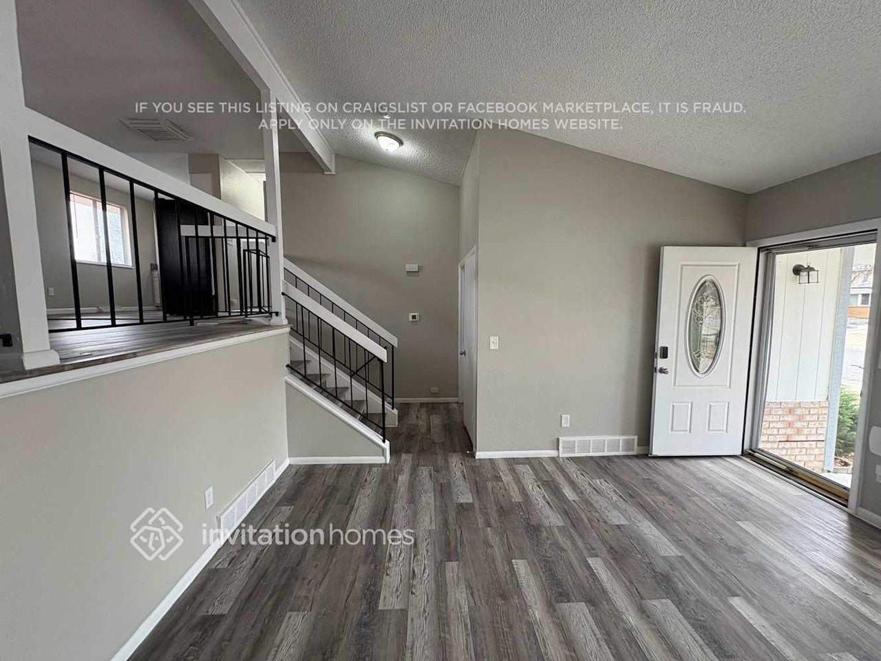 8386 Zephyr St - Photo 4 of 26