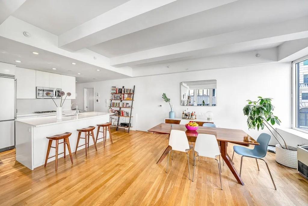 William St #15Y - Photo 3 of 12