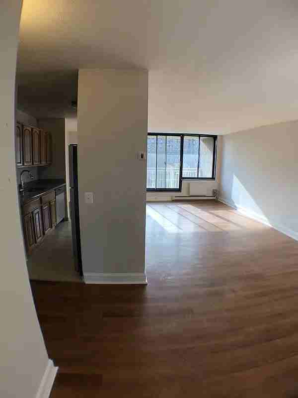 E 104th St #519 - Photo 3 of 17