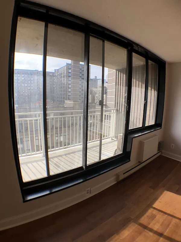 E 104th St #519 - Photo 6 of 17