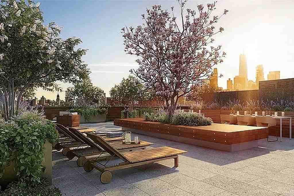 E 12th St #9G - Photo 7 of 8