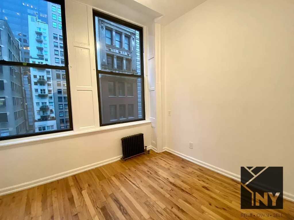 Maiden Ln #11A - Photo 2 of 3