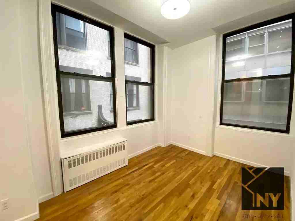 Maiden Ln #6E - Photo 3 of 7