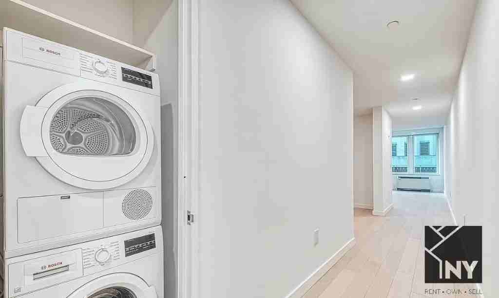 Broad St #1621 - Photo 2 of 12