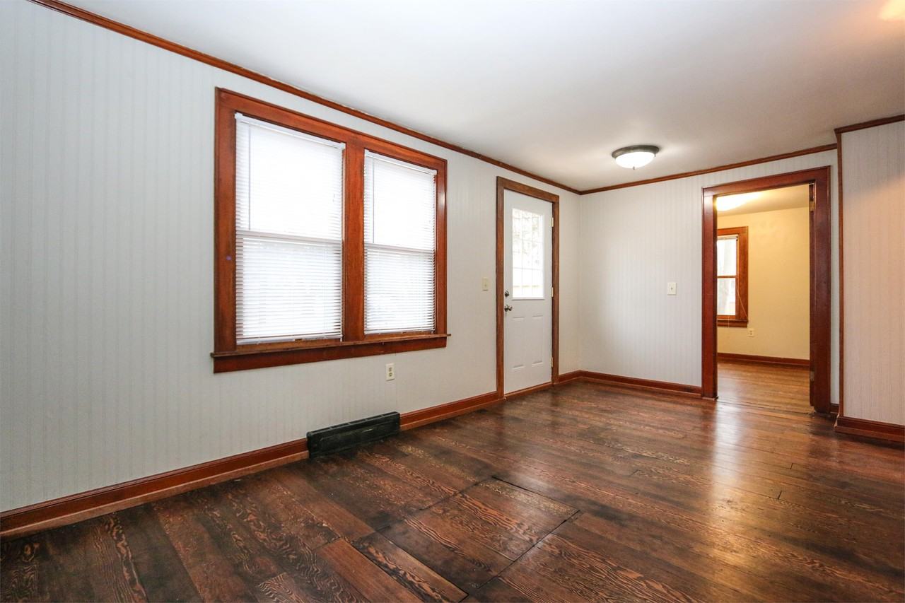 10510 Russell Ave S #1 - Photo 2 of 20