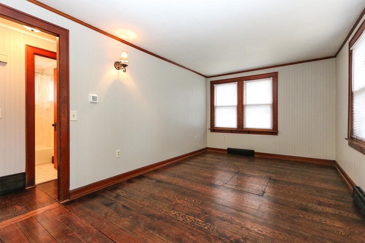 10510 Russell Ave S #1 - Photo 3 of 20