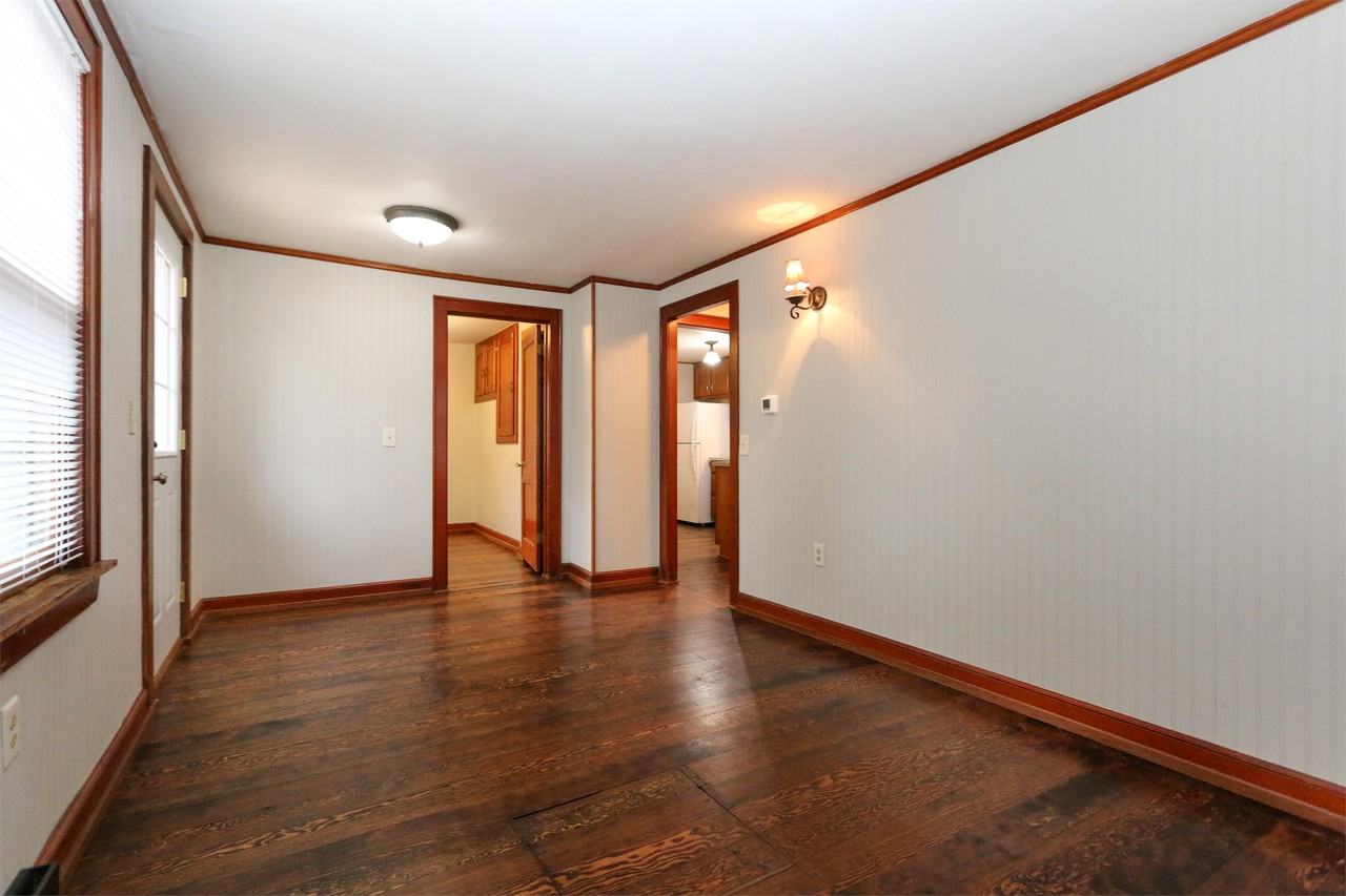 10510 Russell Ave S #1 - Photo 5 of 20