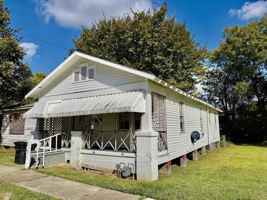 featured image of 303 S 21st St #1