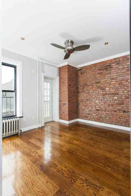 232 Elizabeth St #4D - Photo 5 of 7