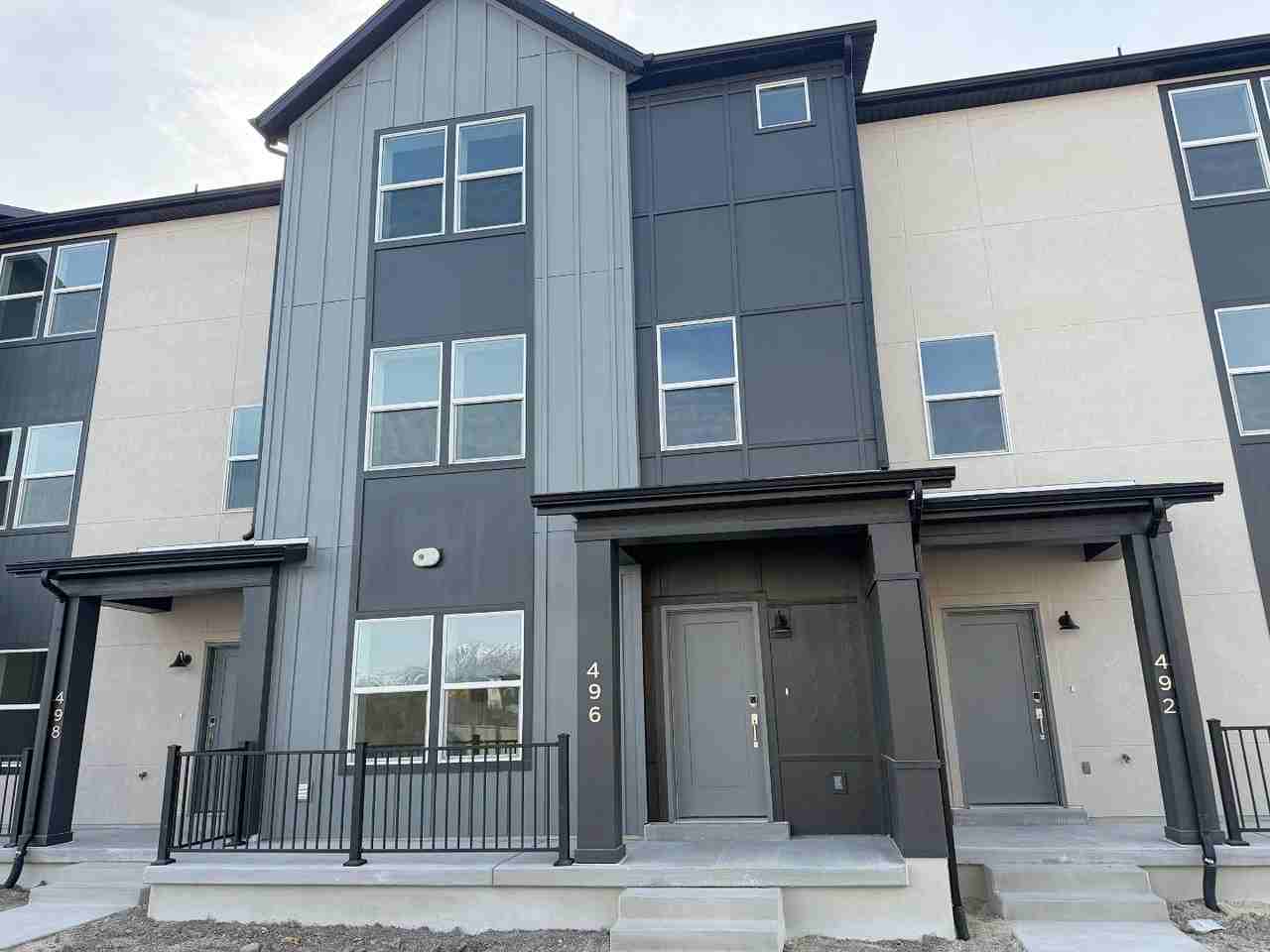 496 S 1140 W - Photo 2 of 20