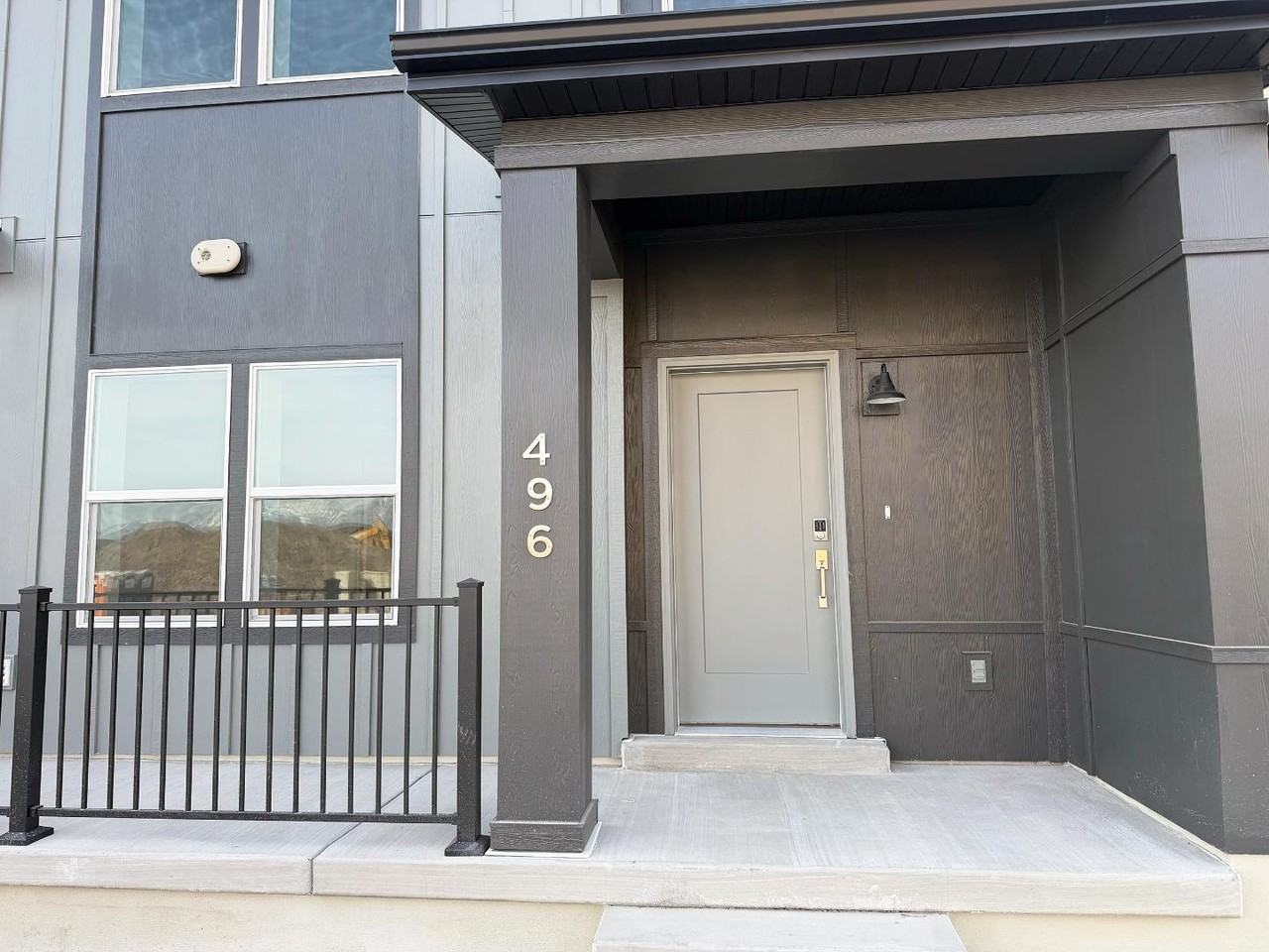 496 S 1140 W - Photo 3 of 20