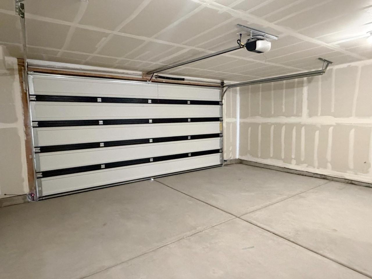 496 S 1140 W - Photo 5 of 20