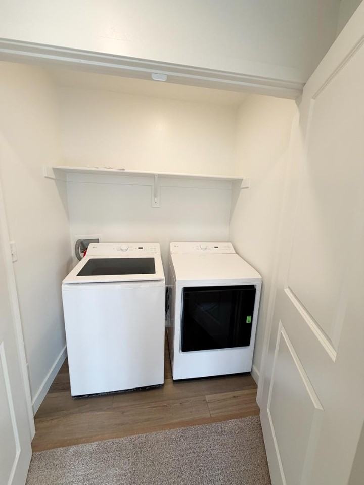 496 S 1140 W - Photo 7 of 20