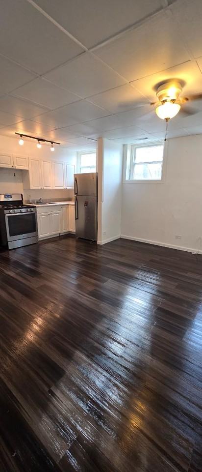 515 8th St Apartments - Photo 6 of 10