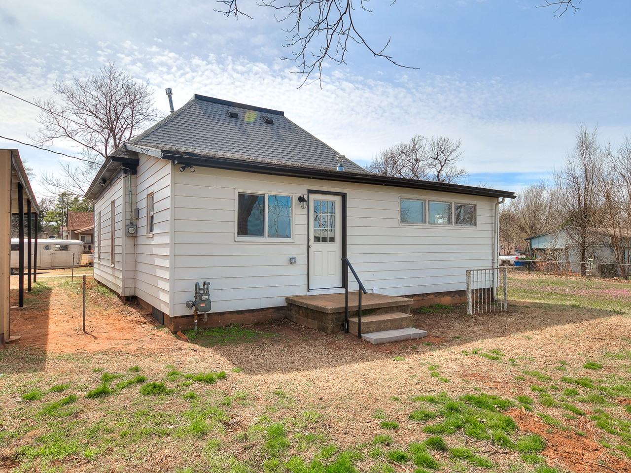 2012 W Washington Ave #1 - Photo 3 of 19