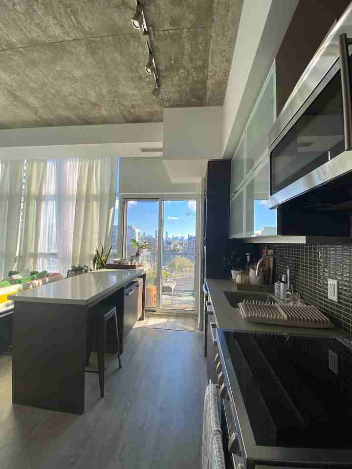 1205 Queen St W Unit 705 - Photo 7 of 9