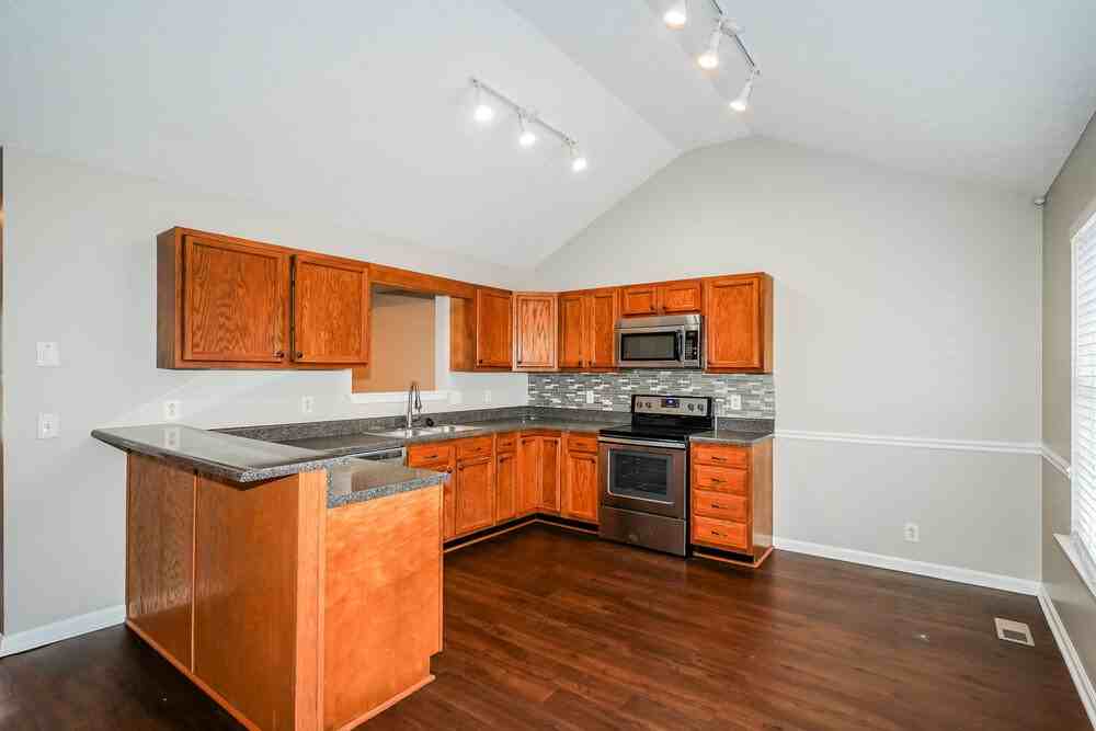634 Woodland Hills Dr - Photo 6 of 16