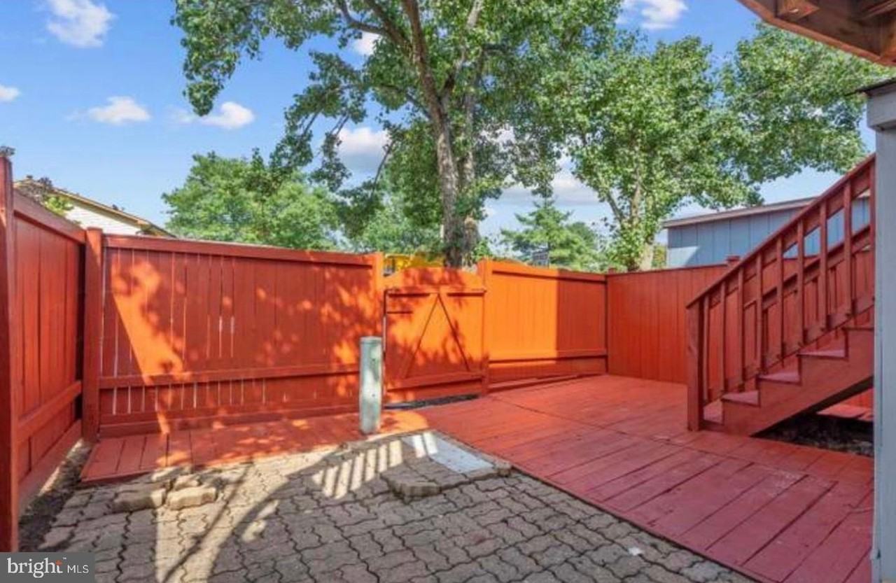 5501 Woodlawn Manor Court - Photo 6 of 10