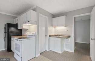 featured image of 5501 Woodlawn Manor Court