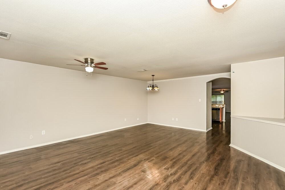 13136 Settlers Trl - Photo 3 of 16