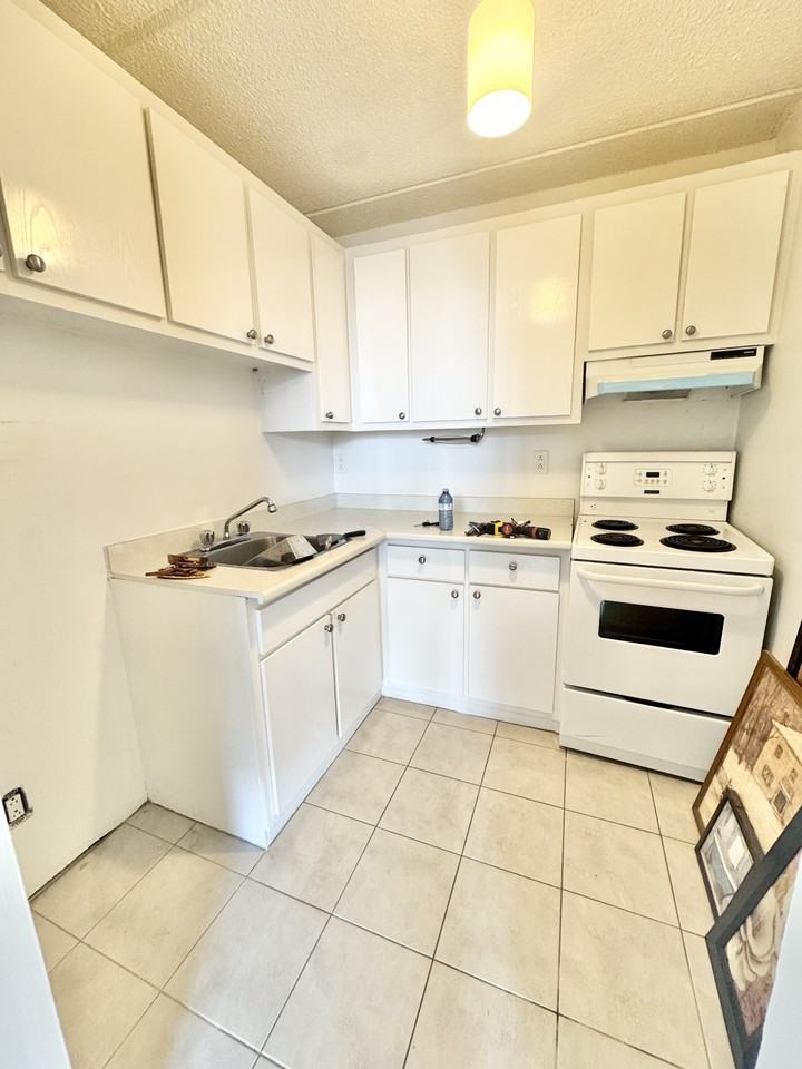 785 Rue du Roussillon #307 - Photo 4 of 8