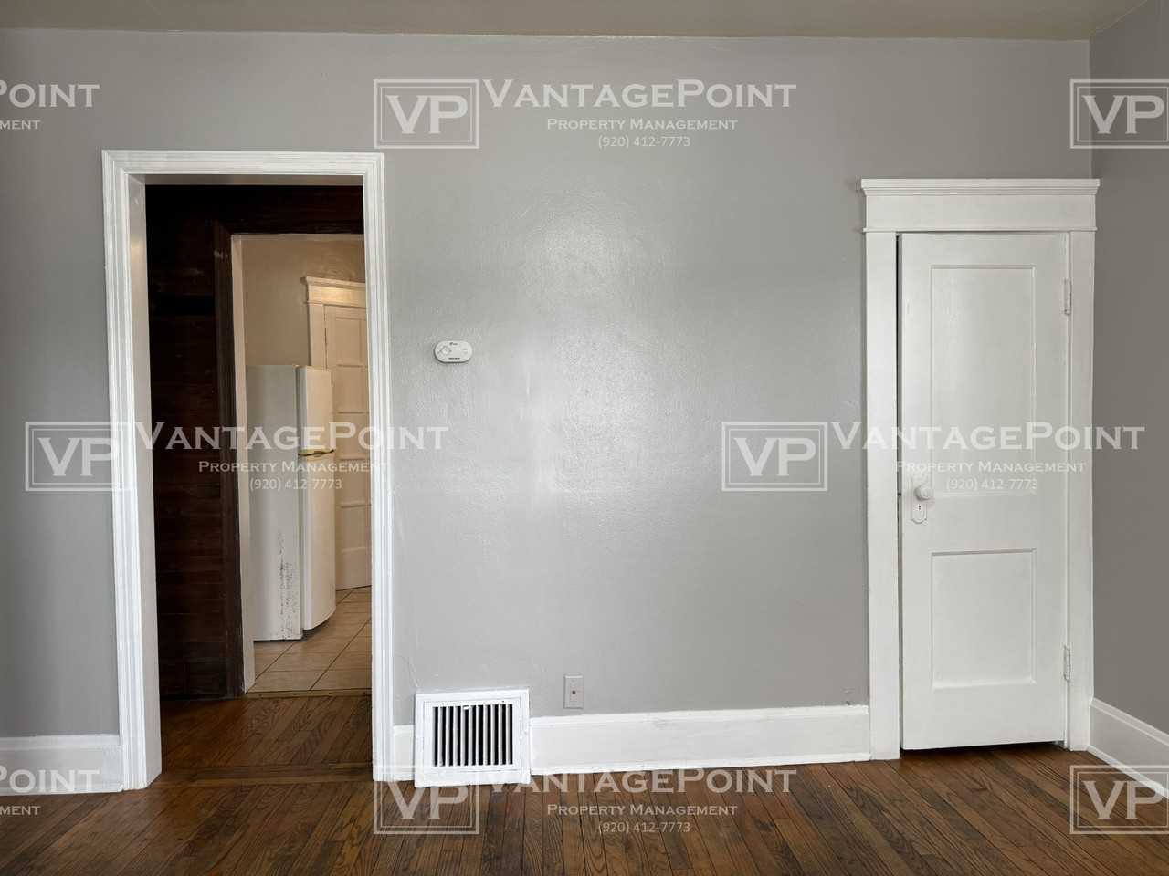 330 S Quincy St #4 - Photo 4 of 11