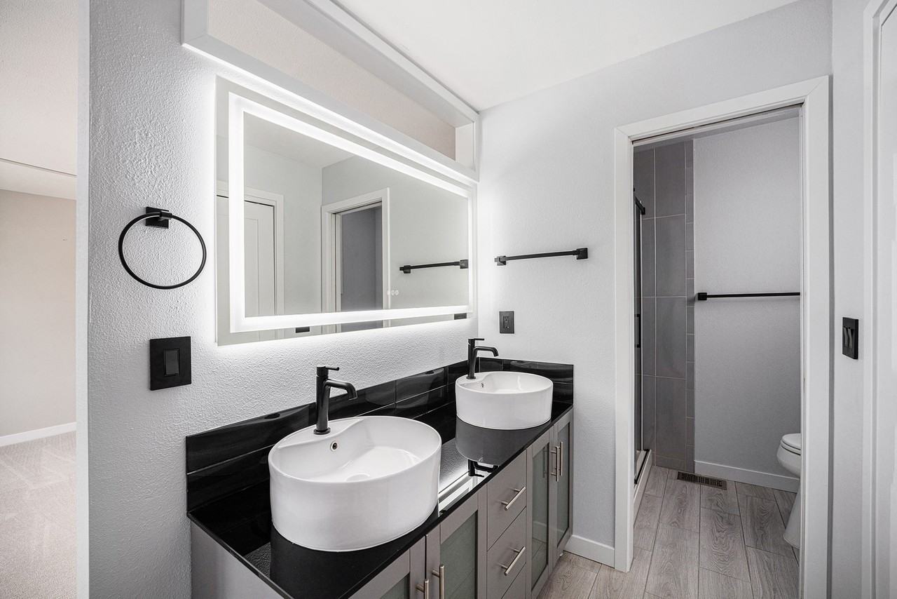 7407 E Long Cir #1 - Photo 5 of 10