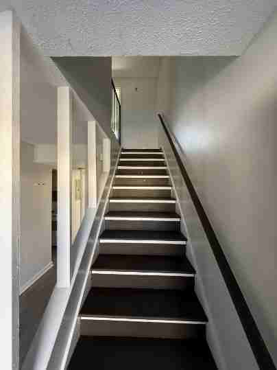 413 Anderson Ave #D7 - Photo 6 of 8